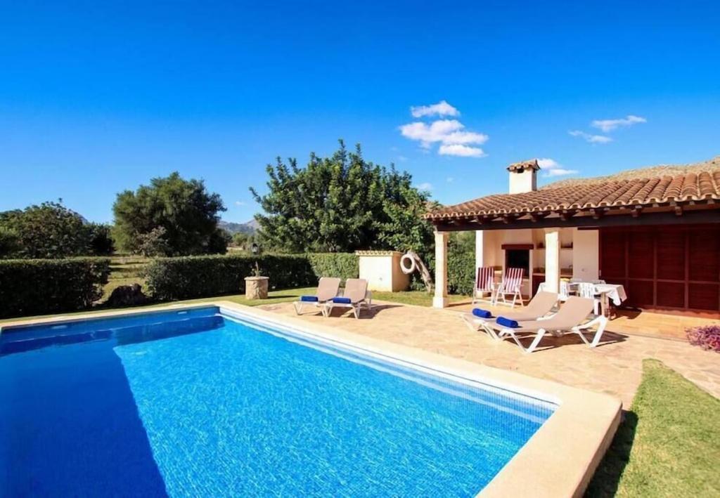 Cosy For 4 People By Renthousing Villa