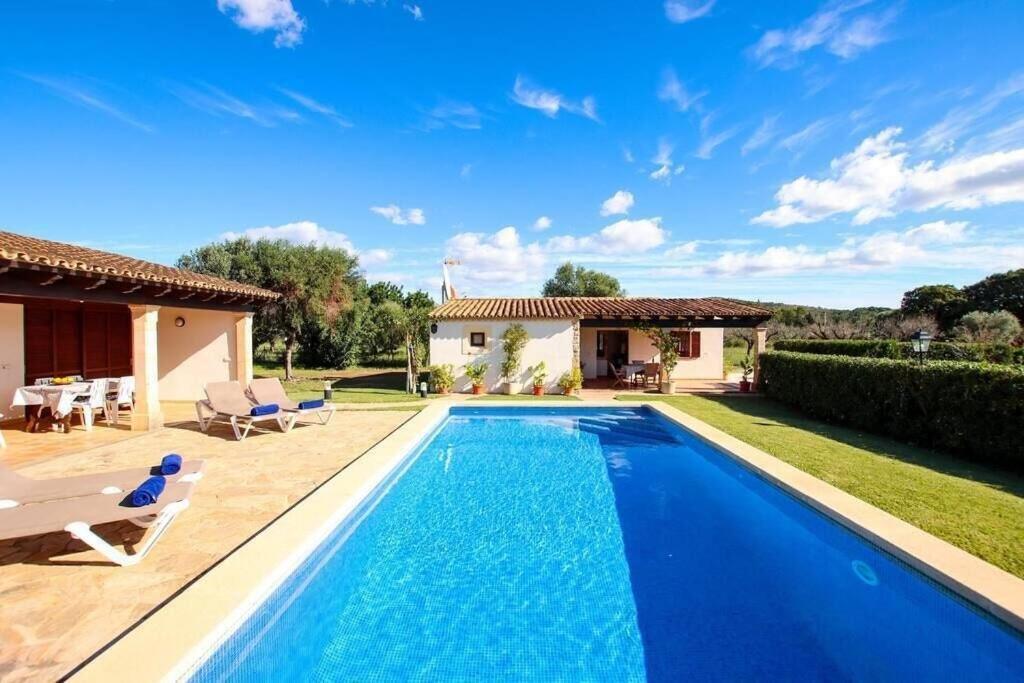 Cosy For 4 People By Renthousing Villa *