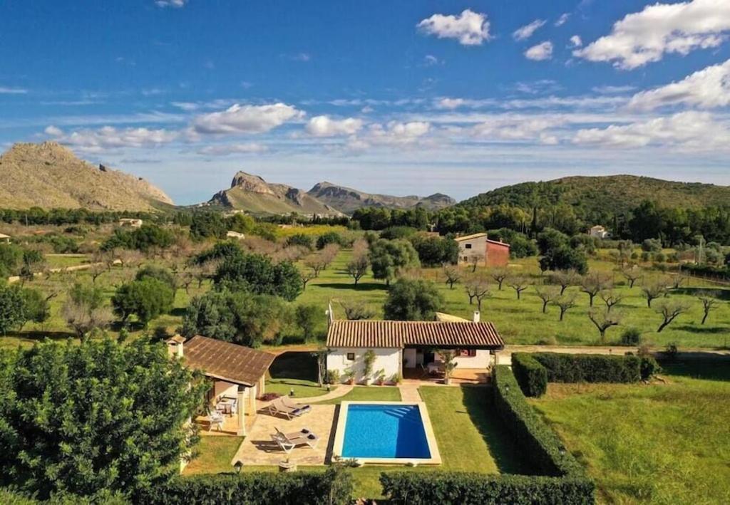 Villa Cosy For 4 People By Renthousing Port de Pollença